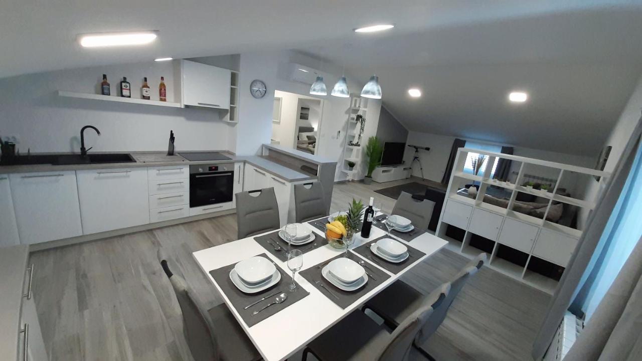 Guesthouse Villa Brestova 플로민 외부 사진