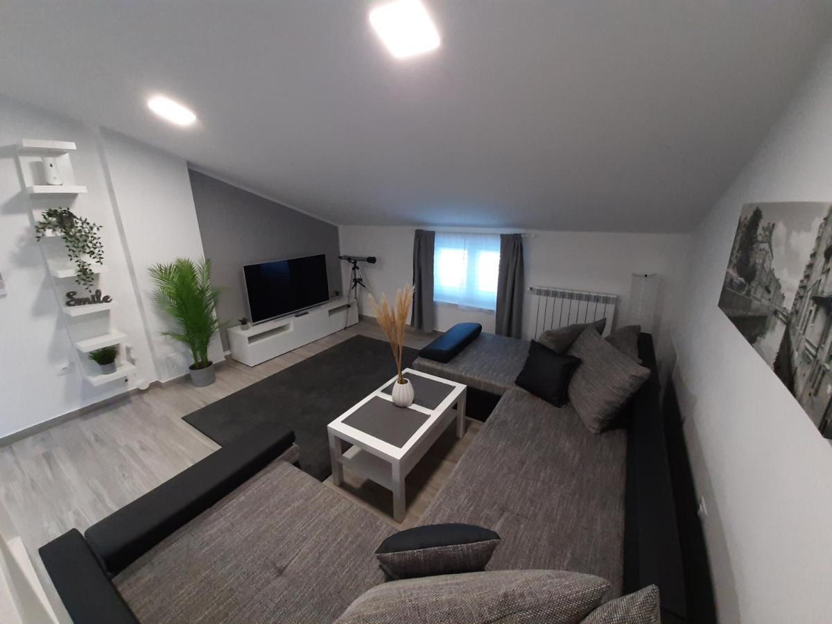 Guesthouse Villa Brestova 플로민 외부 사진